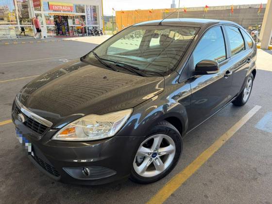 FORD FOCUS 1.6 GL SEDAN 16V FLEX 4P MANUAL